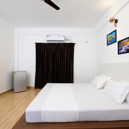 Hotel Flying Goa Калангут Екстер'єр фото